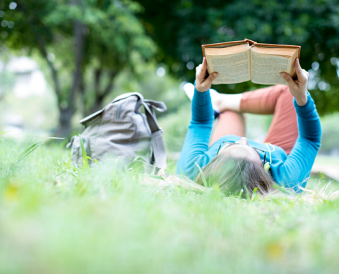 summer reading outside